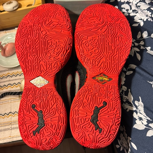 Nike lebron xx pink diamond collection black and red size 9.5 - Picture 6 of 6